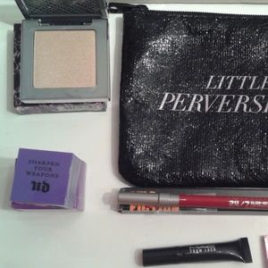 NEW URBAN DECAY COSMETIC BAG + 5 UD/ MAC COSMETICS